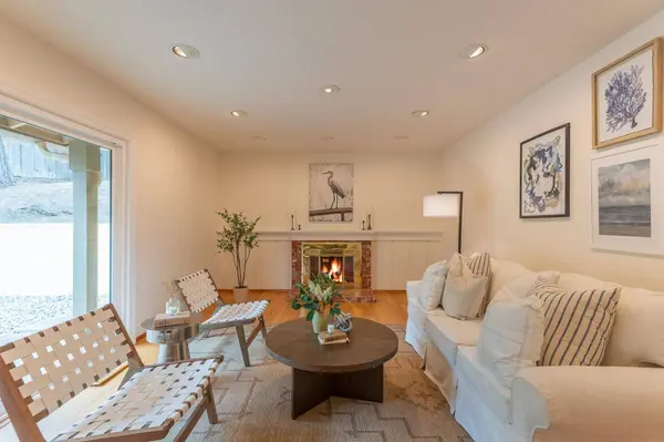 30 Crandall RD, Monterey, CA 93940