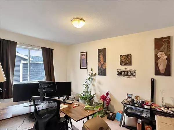 120 S 22nd Street, Marion, IA 52302