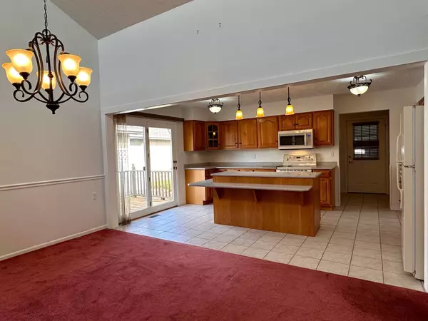 513 N Buckingham CT, Anderson, IN 46013