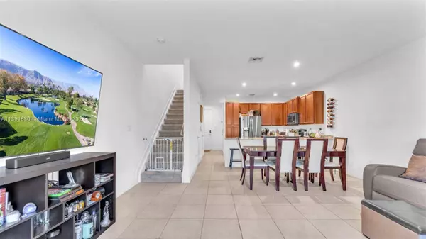 10962 SW 235th St, Homestead, FL 33032