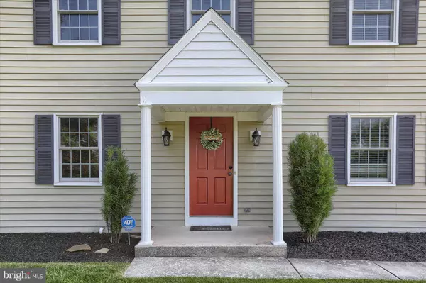 3813 BELLOWS DR, Camp Hill, PA 17011