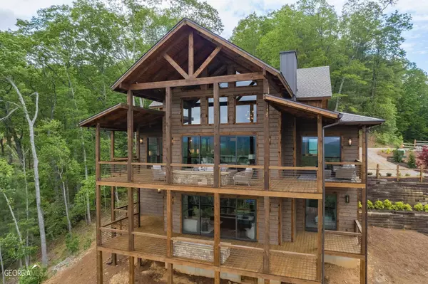 226 Round Top RD, Mineral Bluff, GA 30559