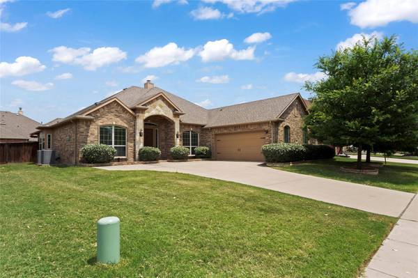 2812 Pino, Grand Prairie, TX 75054