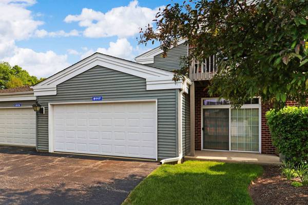 8117 Honeysuckle CT #8117, Fox Lake, IL 60020