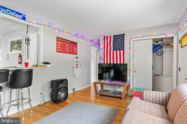 224 MARKET PL, Glassboro, NJ 08028