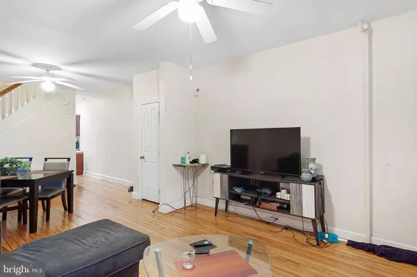 423 S BROOM ST, Wilmington, DE 19805