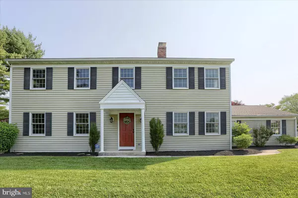 3813 BELLOWS DR, Camp Hill, PA 17011