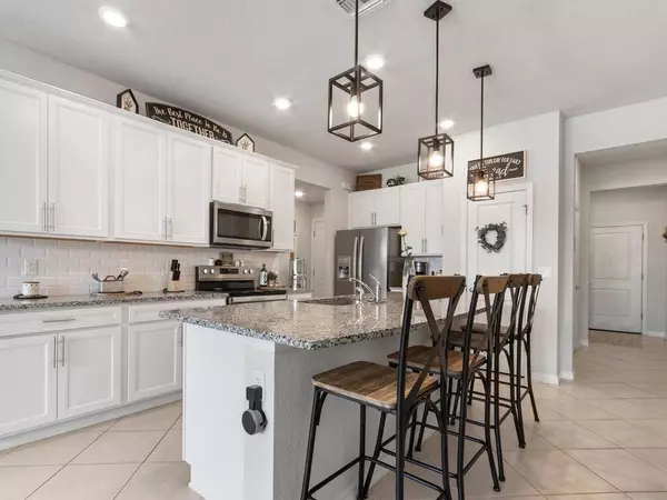 2377 Post ST, Palm Springs, FL 33406