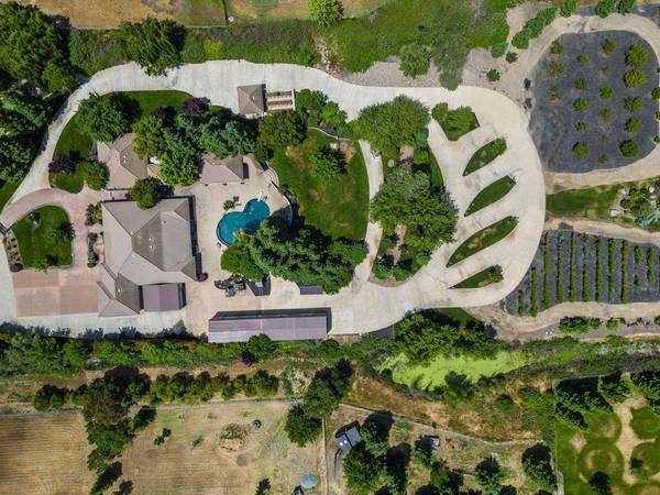 10695 Twin Cities RD, Galt, CA 95632