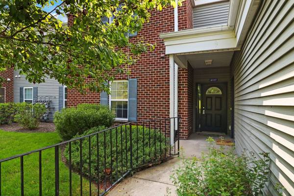 8117 Honeysuckle CT #8117, Fox Lake, IL 60020