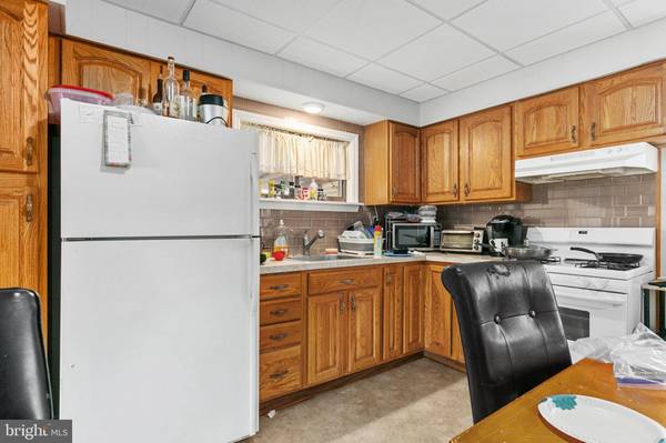 224 MARKET PL, Glassboro, NJ 08028