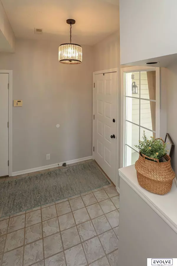 4250 N 163rd Avenue, Omaha, NE 68116