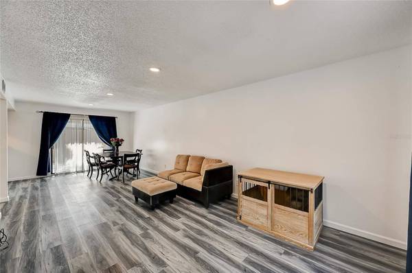 4001 BENEVA RD #314, Sarasota, FL 34233