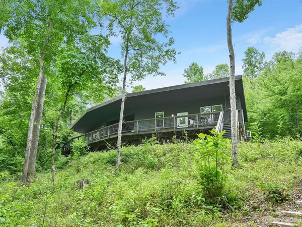 147 Night owls TER, Lake Lure, NC 28746