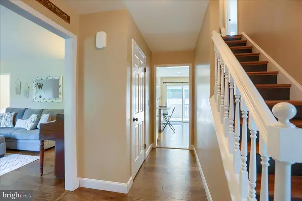 3813 BELLOWS DR, Camp Hill, PA 17011