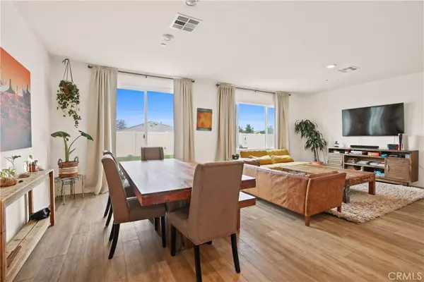 34563 Meadowside LN, Winchester, CA 92596