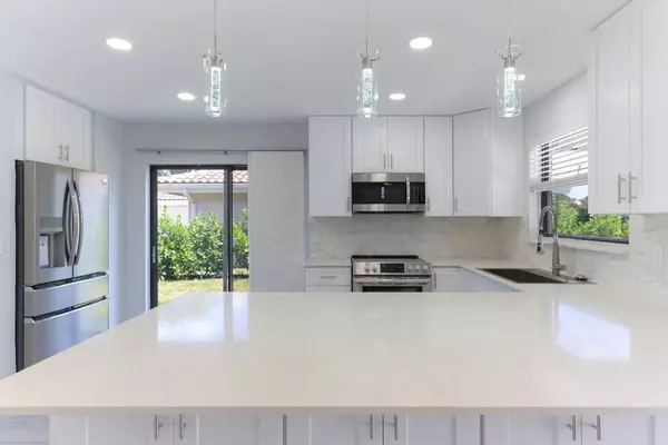 4302 Sugar Pine DR, Boca Raton, FL 33487