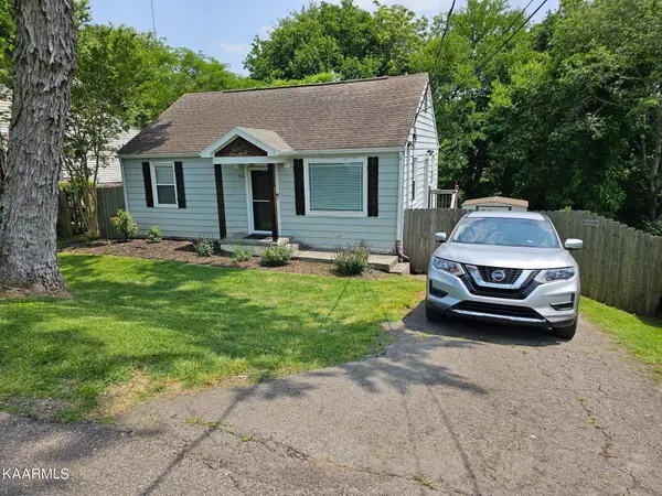 506 Broadview DR, Knoxville, TN 37912