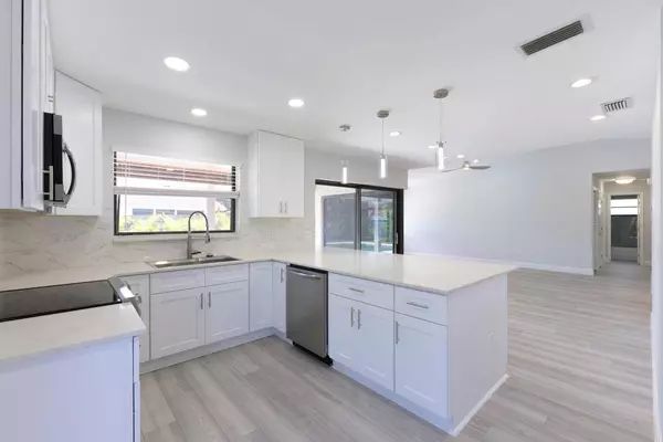 4302 Sugar Pine DR, Boca Raton, FL 33487