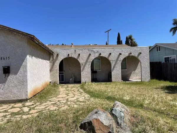 8615 Ian WAY, Santee, CA 92071