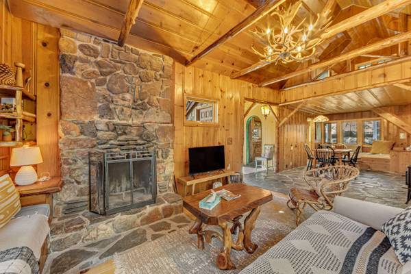 24460 Banning Idyllwild HWY, Idyllwild, CA 92549