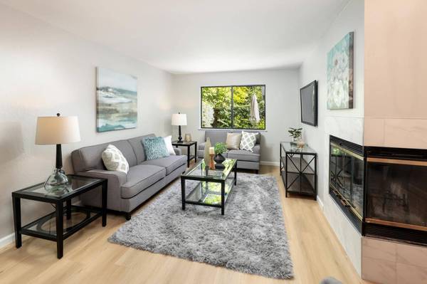 1983 San Luis AVE 26, Mountain View, CA 94043