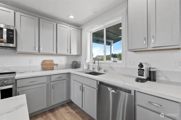 1201 E Ocean Shores Blvd, Ocean Shores, WA 98569