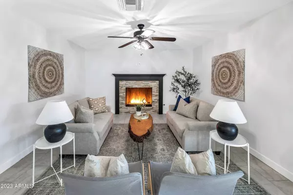 6808 E LOMA LAND Drive, Scottsdale, AZ 85257