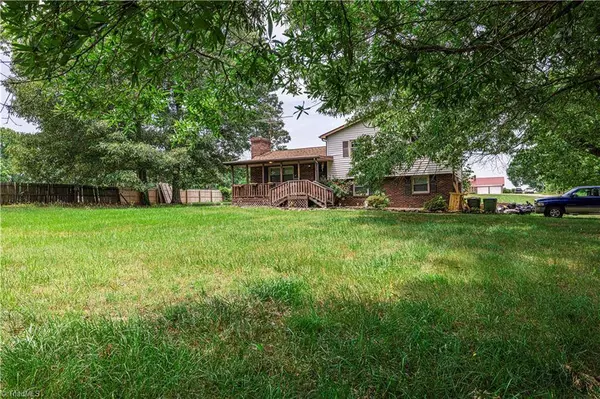 2884 Hickory Tree RD, Winston Salem, NC 27127