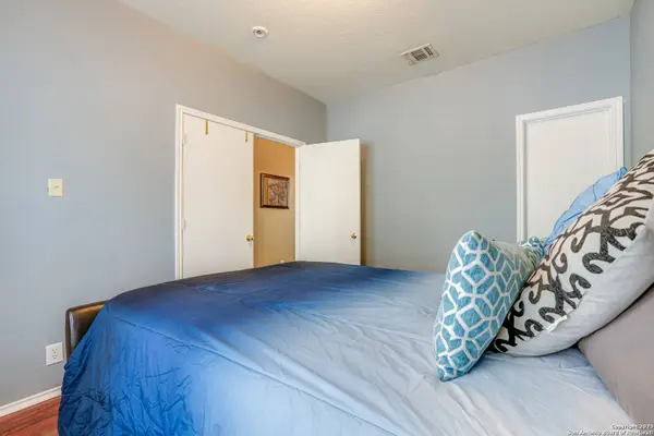 4157 ST CHARLES BAY, San Antonio, TX 78229-2085