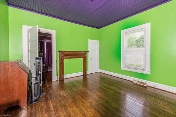 2860 Hickory Tree RD, Winston Salem, NC 27127