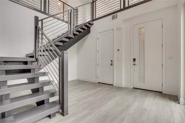 448 Cascade Heights Avenue, Las Vegas, NV 89138