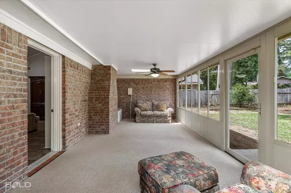 304 Ellerbe Ridge Drive, Shreveport, LA 71106