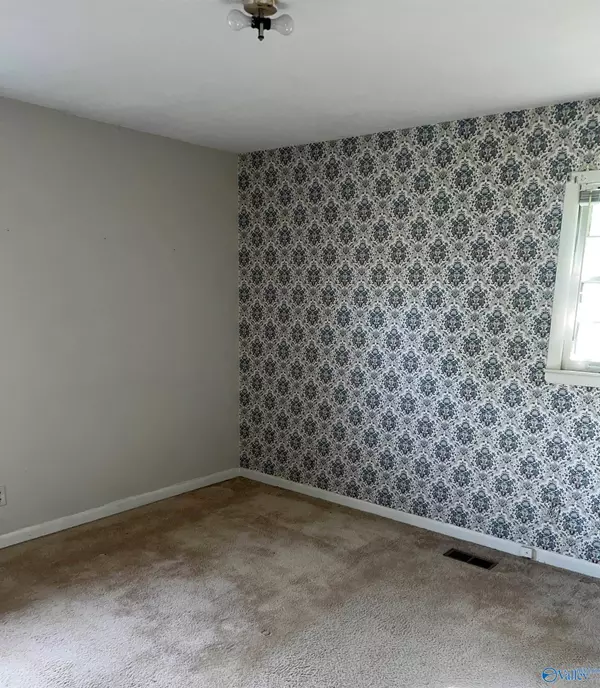 2305 Clearview Place, Decatur, AL 35601