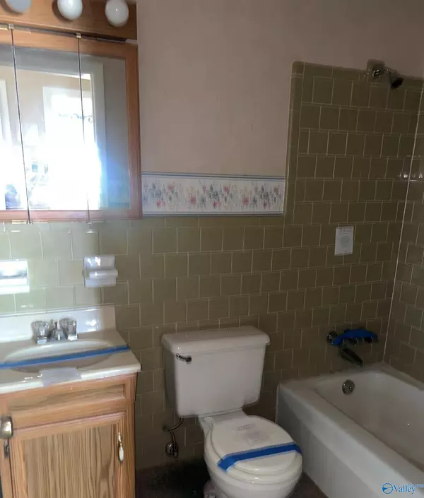 2305 Clearview Place, Decatur, AL 35601