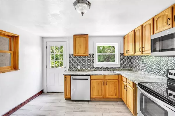 1002 East St, Tarentum, PA 15084