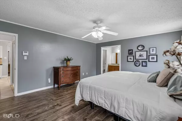 304 Ellerbe Ridge Drive, Shreveport, LA 71106