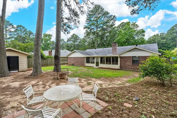 304 Ellerbe Ridge Drive, Shreveport, LA 71106