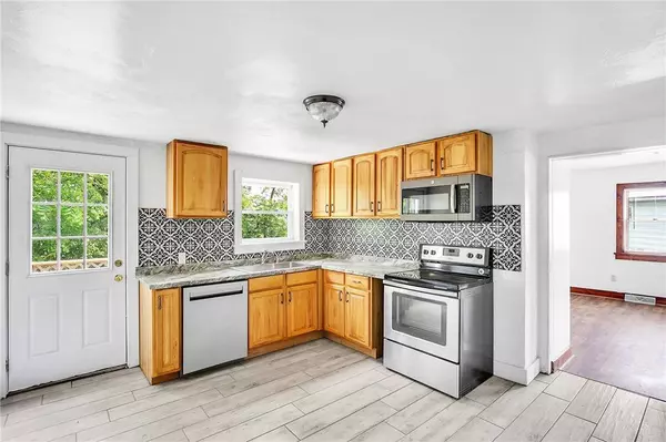 1002 East St, Tarentum, PA 15084