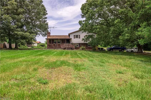 2884 Hickory Tree RD, Winston Salem, NC 27127