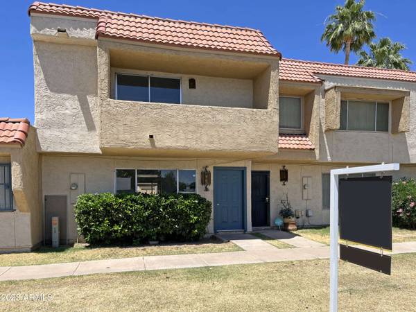 4728 W ROSE Lane, Glendale, AZ 85301