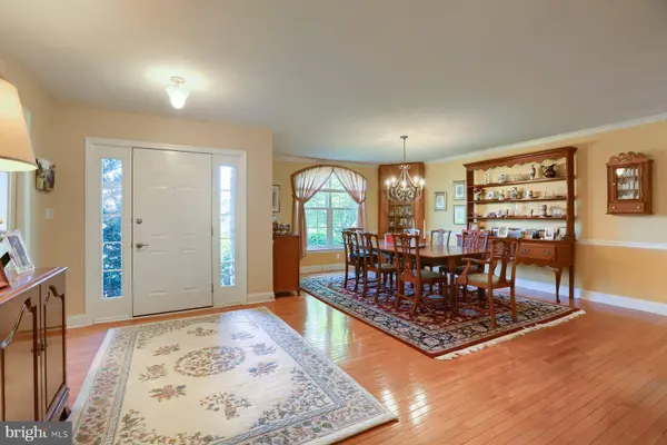 3945 BLOSSOM VALLEY DR, York, PA 17402