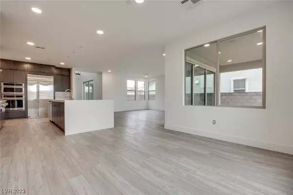 448 Cascade Heights Avenue, Las Vegas, NV 89138