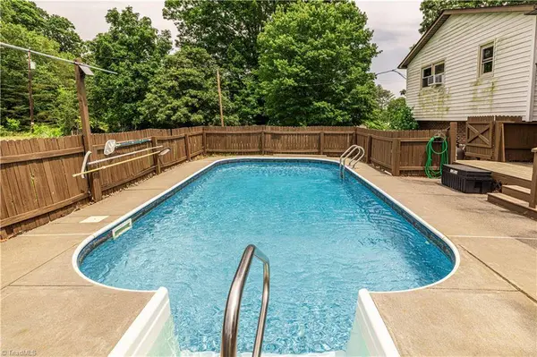 2884 Hickory Tree RD, Winston Salem, NC 27127