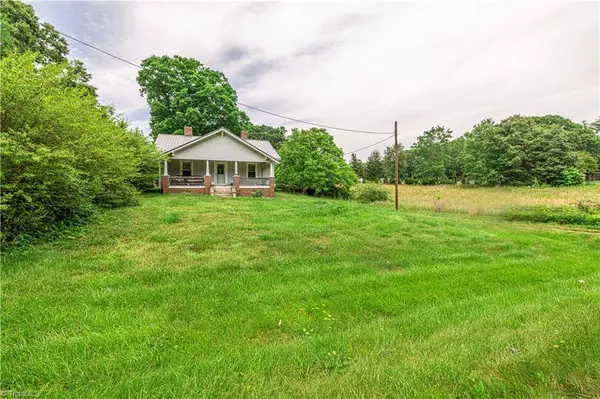 2860 Hickory Tree RD, Winston Salem, NC 27127