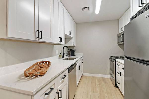 7428 Clarendon CT #1, Fox Lake, IL 60020