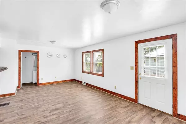 1002 East St, Tarentum, PA 15084