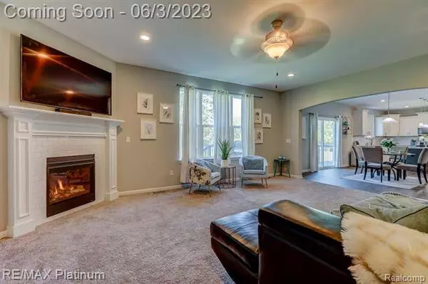 13052 MONINGTON Court, Fenton, MI 48430