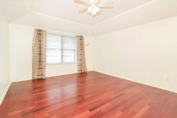 321 Cannon Drive, Hurst, TX 76054