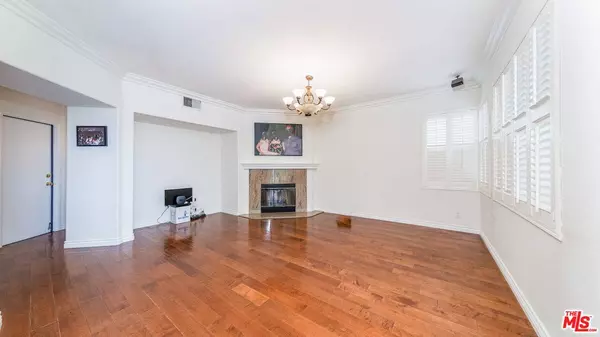 19699 May Way, Canyon Country, CA 91351